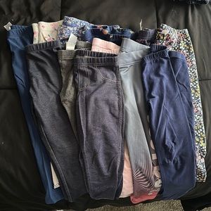 Lot of 4T leggings! Carters, Nike, Cat & Jack, The Children’s Place